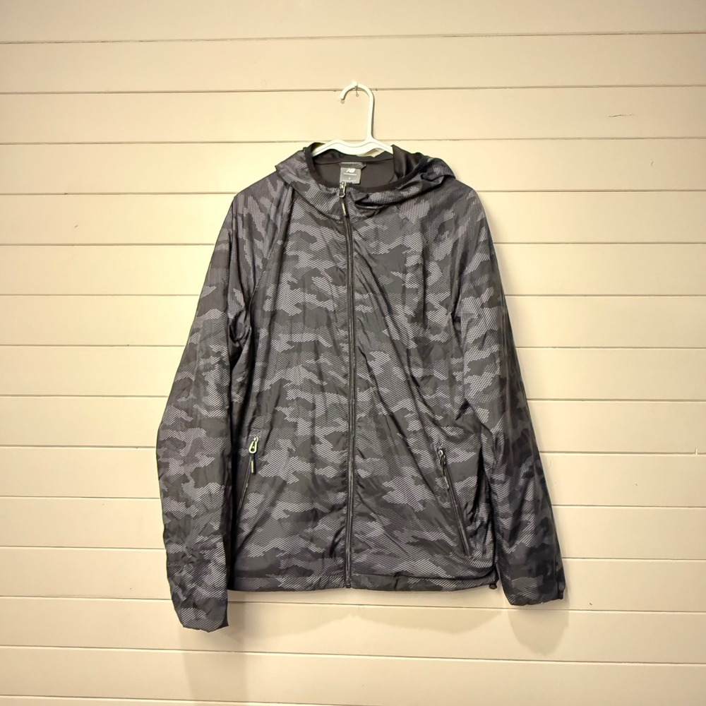 New Balance Mens Camo‎ Windbreaker Jacket Black Grey Hooded Full Zip Small